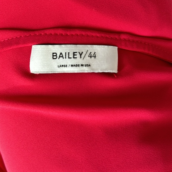 Bailey 44 bell sleeve red large top - Picture 4 of 5